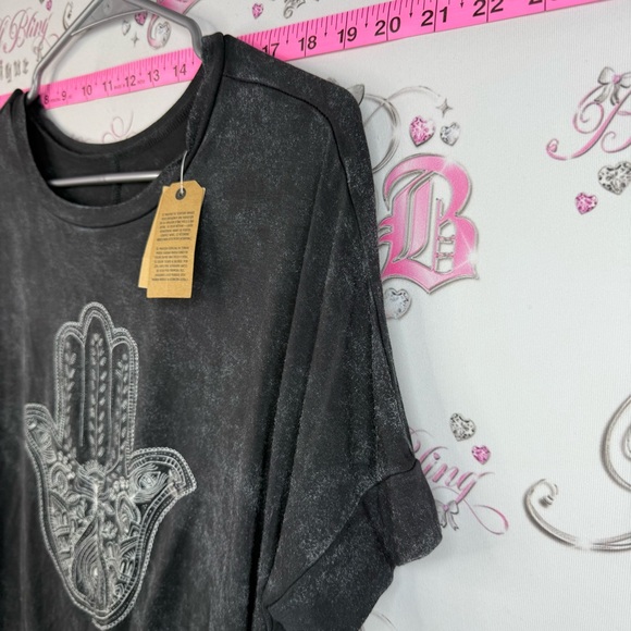 American Eagle Outfitters tee Washed Black Short Sleeve Top Hamsa Embroidery - Picture 7 of 15